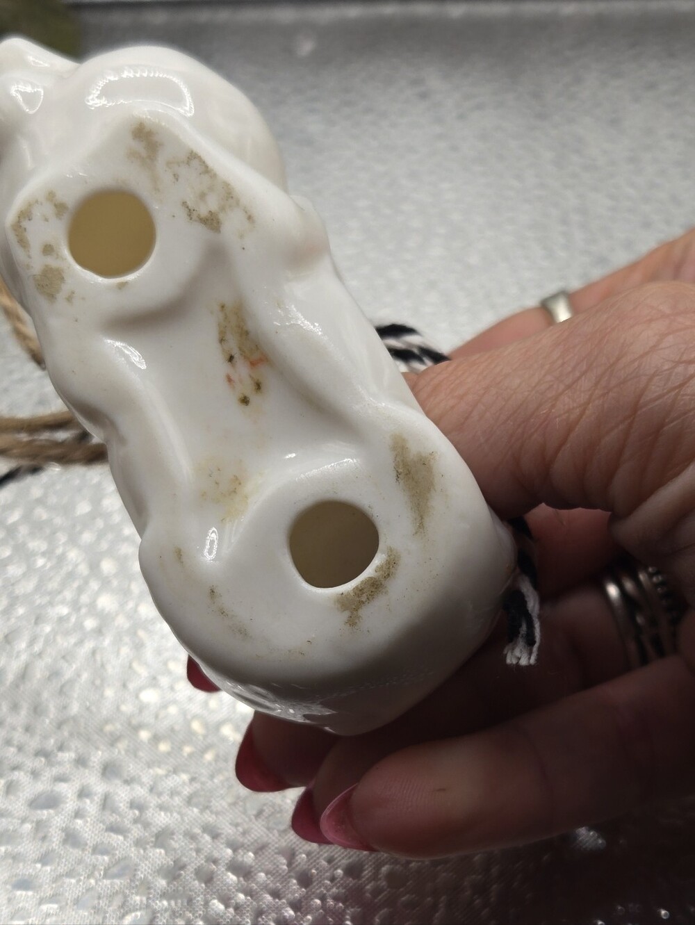"5/$40" Vintage Lot Of 3 Napkin Rings Wooden Birds/Porcelain White Pig - Picture 9 of 10